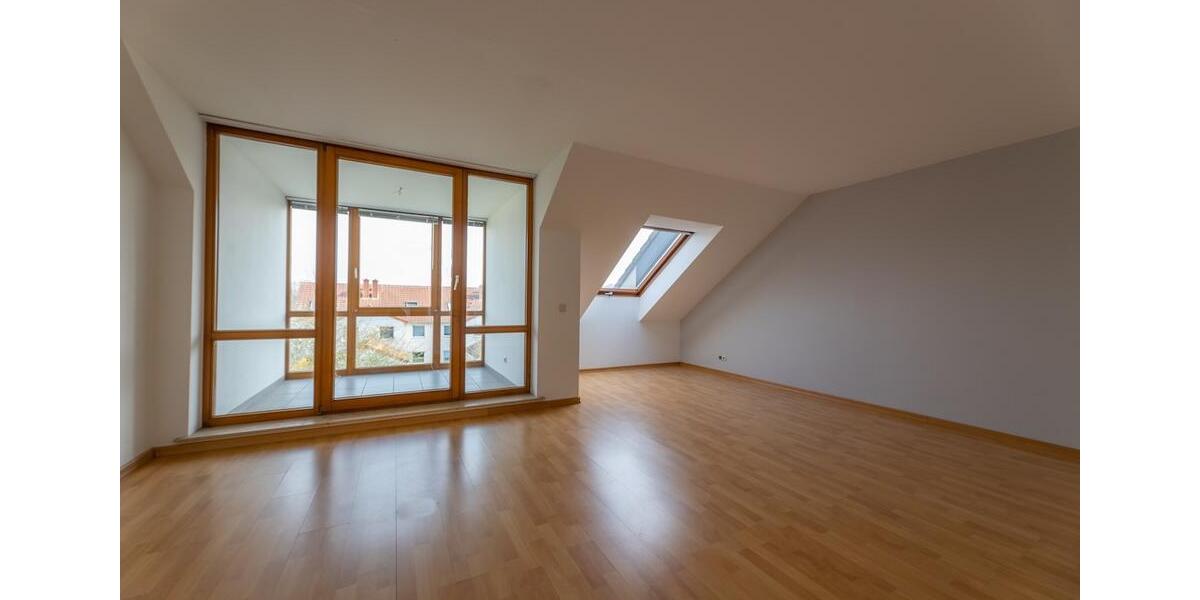 Dachgeschoßwohnung Aachen Eilendorf - 5 Zimmer, 119 m&sup2;, 380.000&euro; | Angebot:27202306