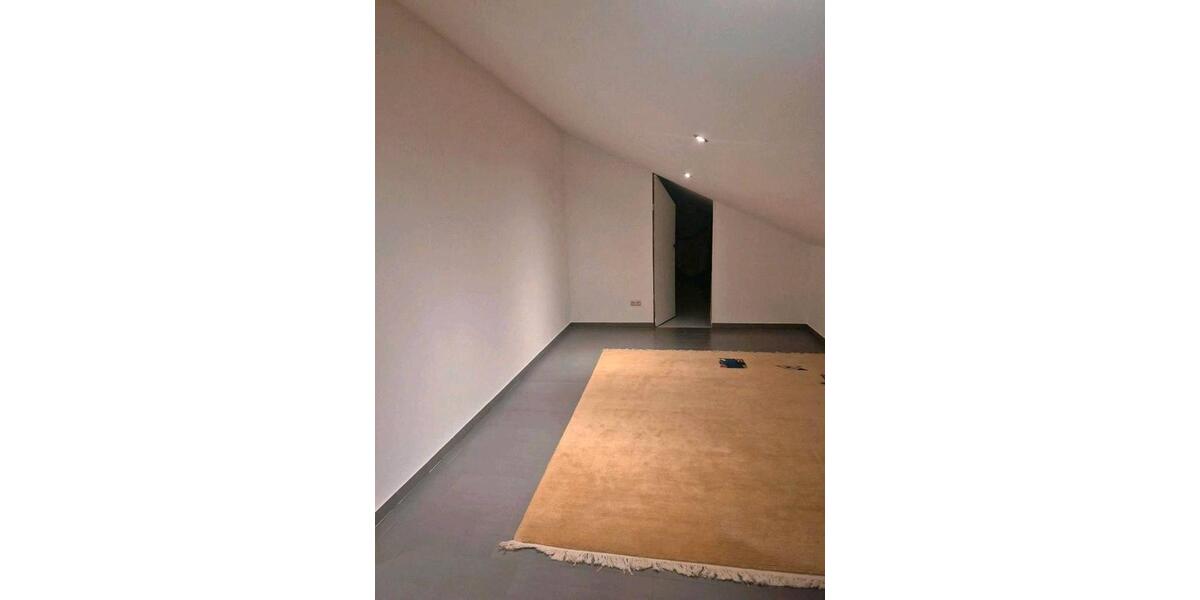 Einfamilienhaus KFW55 232m 2011 2 Garagen mit Restarbeiten 5 zimmer