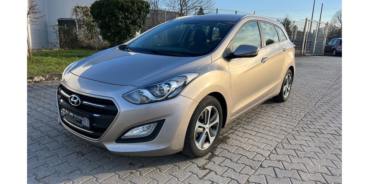 Hyundai i30 221.000 km 6.790 &euro; Eschweiler 52249