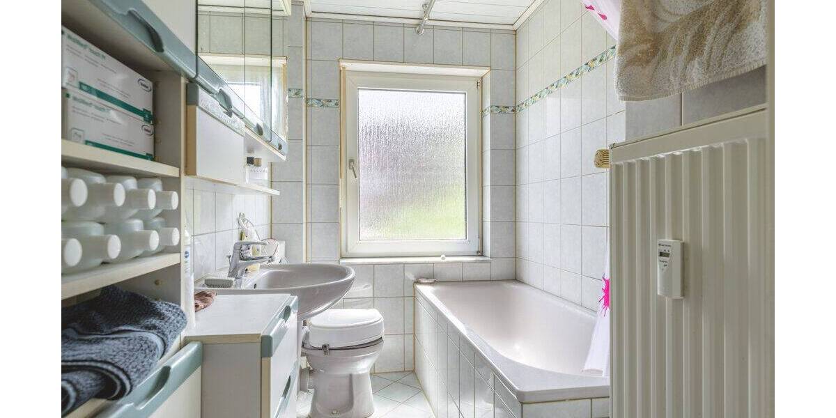 Mehrfamilienhaus, Wohnhaus Herzogenrath - 6 Zimmer, 143 m&sup2;, 389.000&euro; | Angebot:26917524
