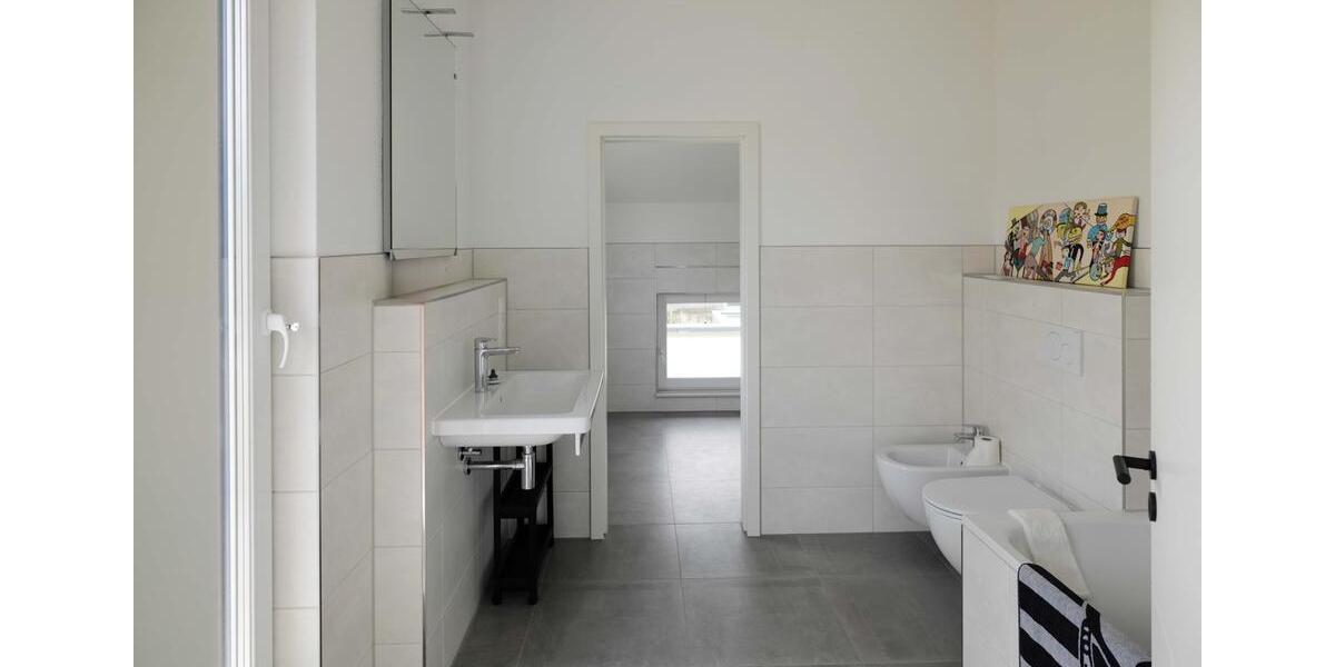 Haus zur MieteNeubau Erstbezug fuer 2 Personen+BüroGästezimmer 3 zimmer