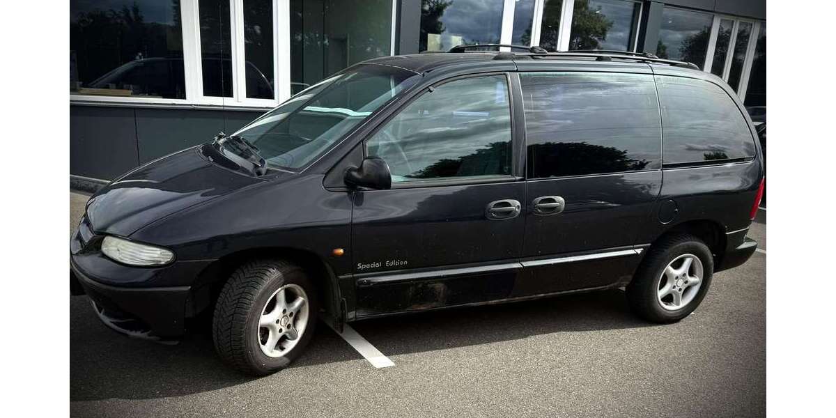 Chrysler Voyager 245.000 km 550 &euro; Düren 52349