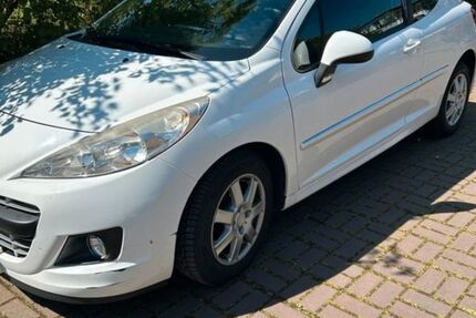 Peugeot 207 175.000 km 1.999 &euro; Eschweiler 52249