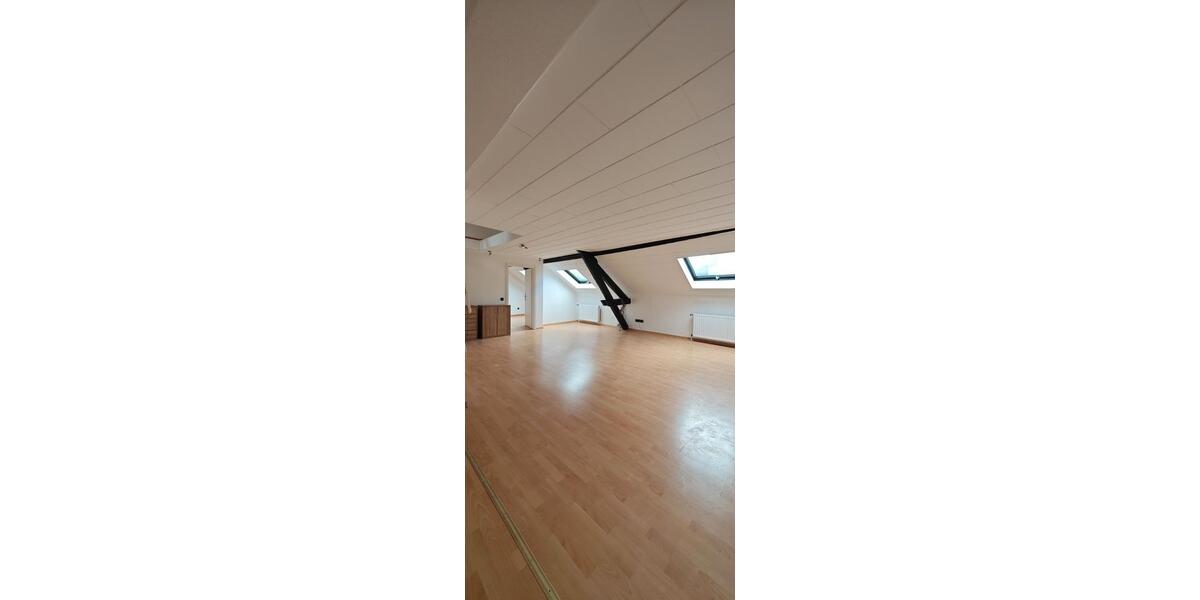 Dachgeschoßwohnung Eschweiler - 3 Zimmer, 102 m&sup2;, 840&euro; | Angebot:26262915