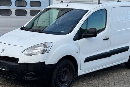 Peugeot Partner 200.000 km 2.999 &euro; Düren 52353