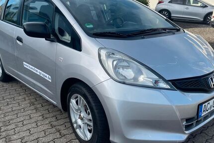 Honda Jazz 89.771 km 5.850 &euro; Stolberg 52222
