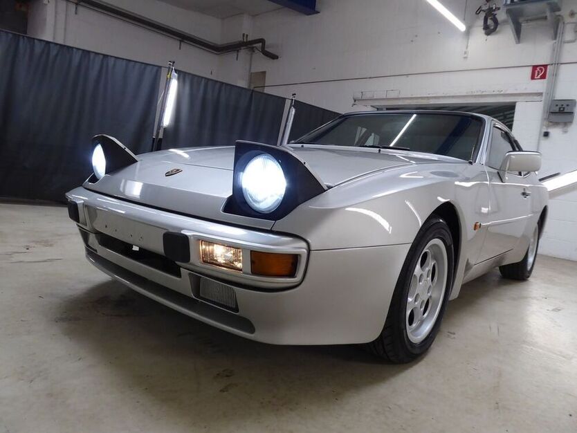 944