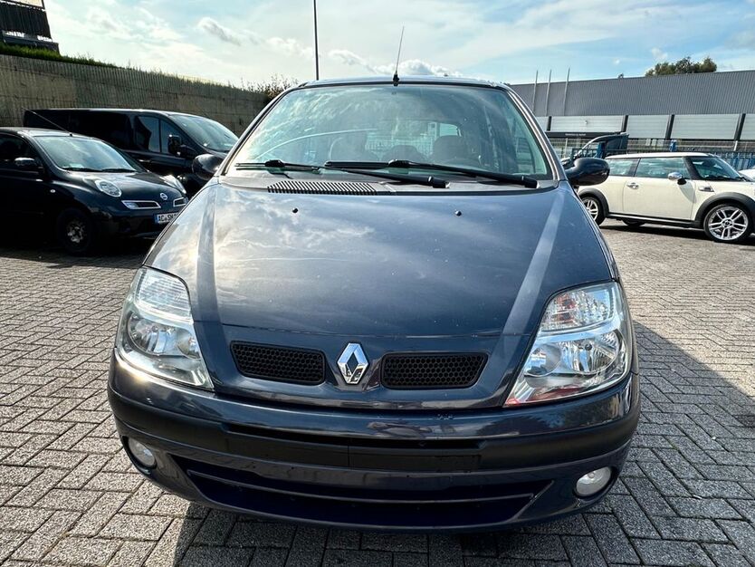 Renault Scenic 186.000 km 1.100 € Aachen 52080