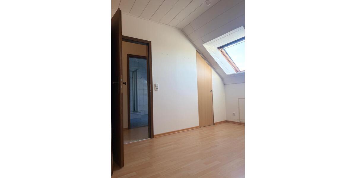 Reihenhaus Herzogenrath - 5 Zimmer, 100 m&sup2;, 349.000&euro; | Angebot:27215542
