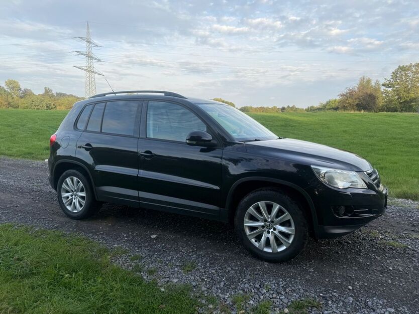 VW Tiguan 220.000 km 4.450 € Aachen 52070