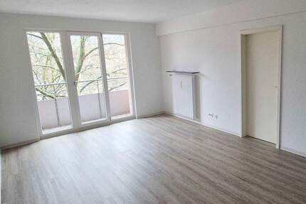 *Freiraum genießen - modernisierte 2-Zimmer-Wohnung* Tageslichtbad mit Wanne + Balkon + Aufzug 2 zimmer