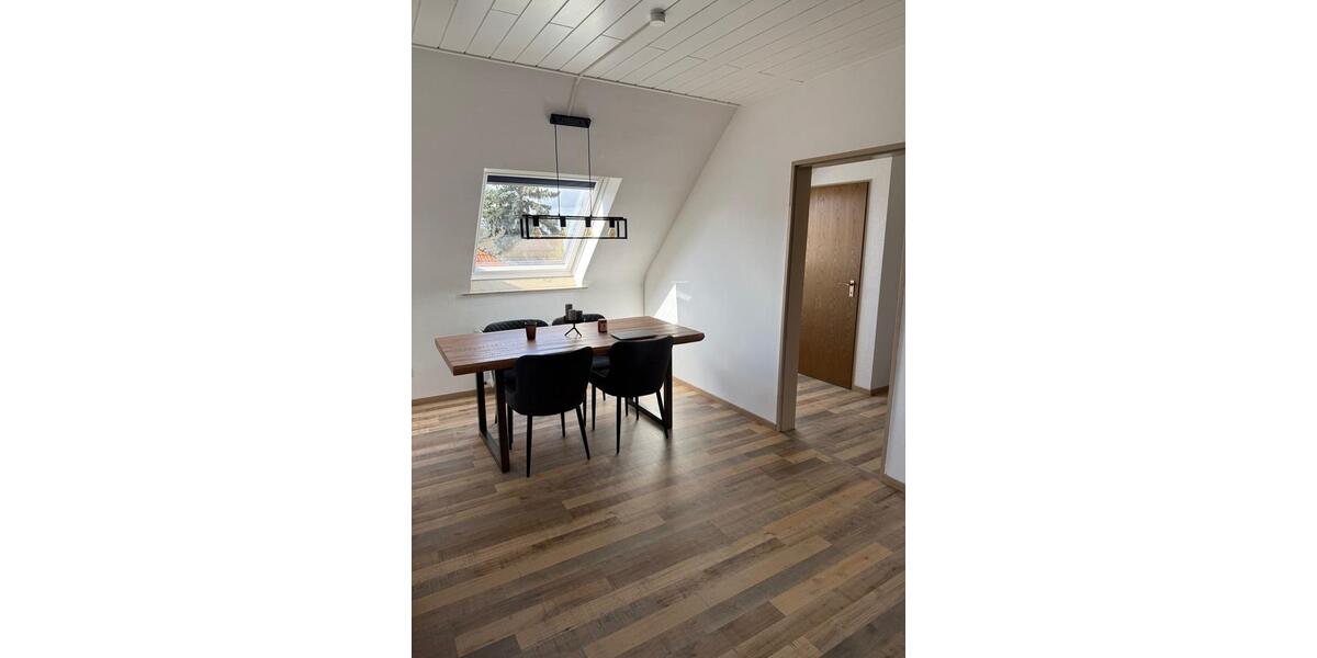 Dachgeschoßwohnung Baesweiler - 2 Zimmer, 70 m&sup2;, 740&euro; | Angebot:25723656