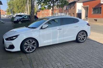 Hyundai i30 123.000 km 11.400 &euro; Dueren 52353