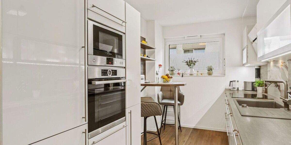 Etagenwohnung Aachen Aachen-Mitte - 3 Zimmer, 80 m&sup2;, 349.000&euro; | Angebot:25666052