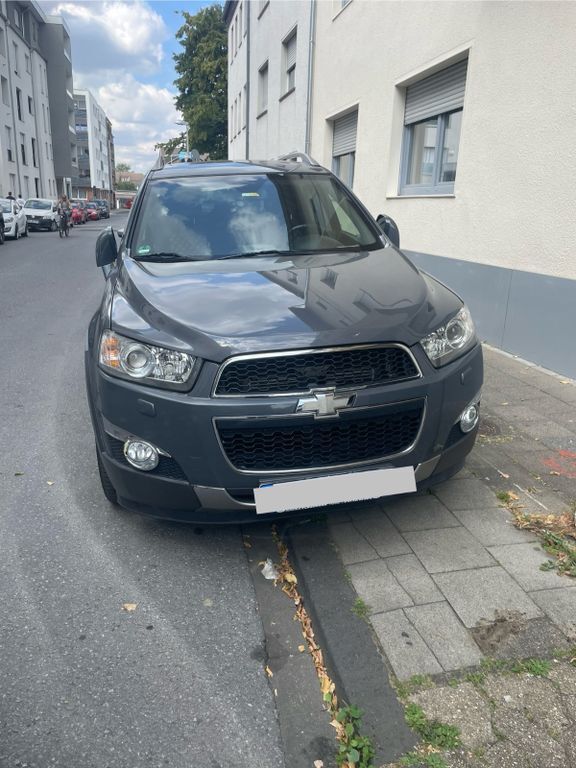 Chevrolet Captiva 184.000 km 7.900 € Düren 52351