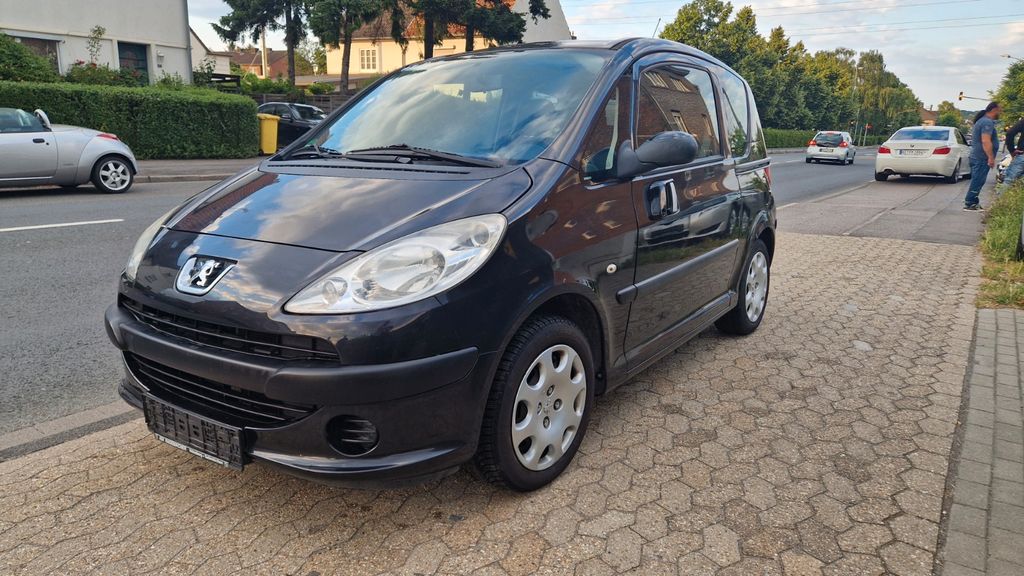 Peugeot 1007 132.000 km 2.400 &euro; Eschweiler 52249
