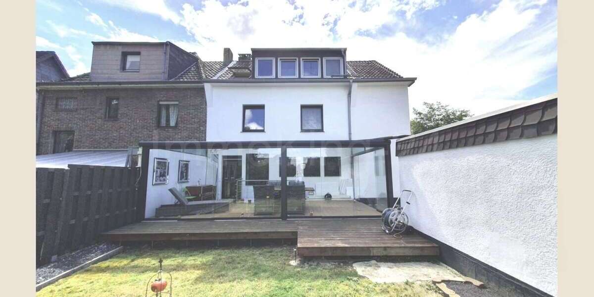 Einfamilienhaus Herzogenrath - 8 Zimmer, 166 m&sup2;, 450.000&euro; | Angebot:26902444