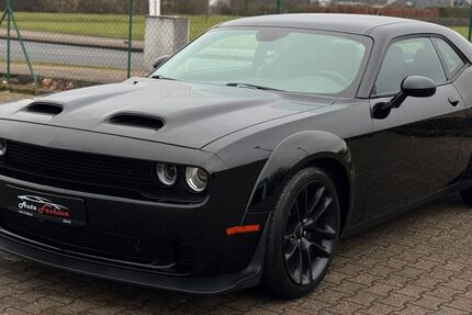 Dodge Challenger 32.000 km 38.950 € Jülich 52428