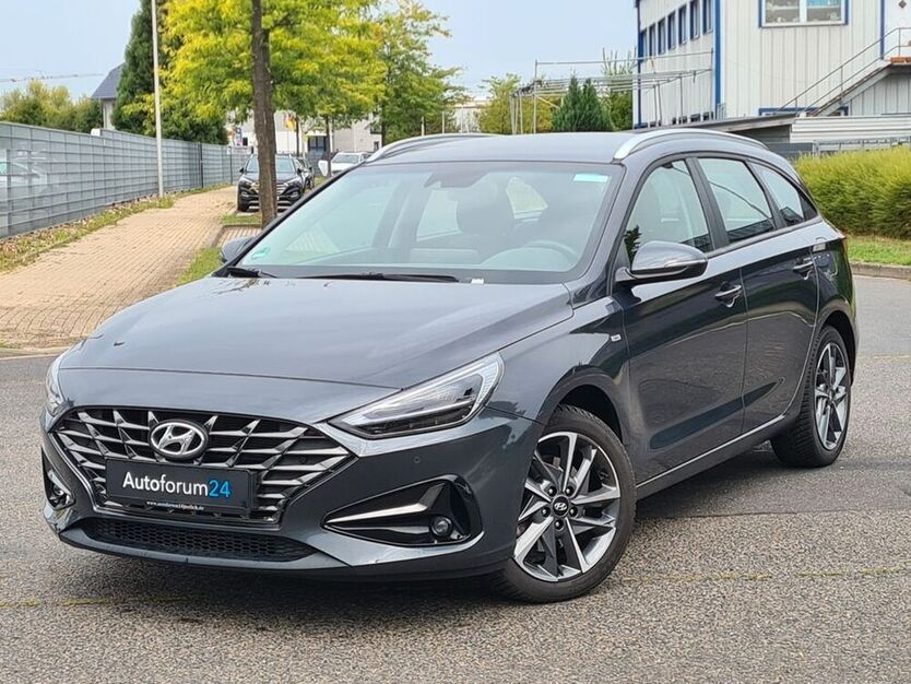i30
