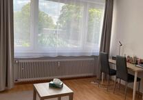 Möblierte 1-Zimmer-Wohnung in Top-Lage – Bus vor der Tür