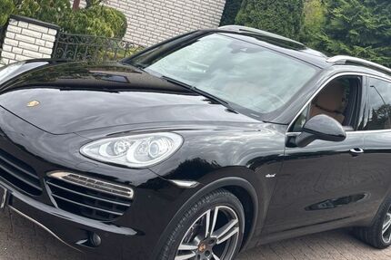 Porsche Cayenne 226.000 km 21.900 € Niederzier-Selhausen 52382