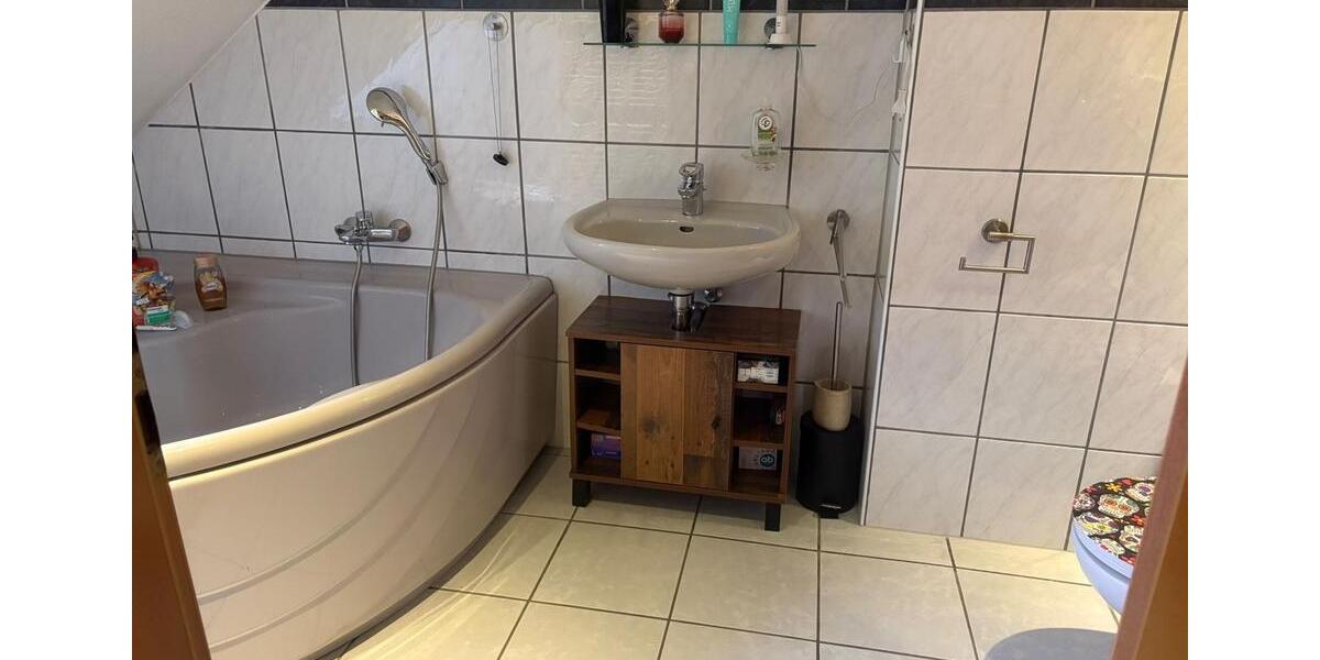 Etagenwohnung Alsdorf - 5 Zimmer, 110 m&sup2;, 1.030&euro; | Angebot:26316643