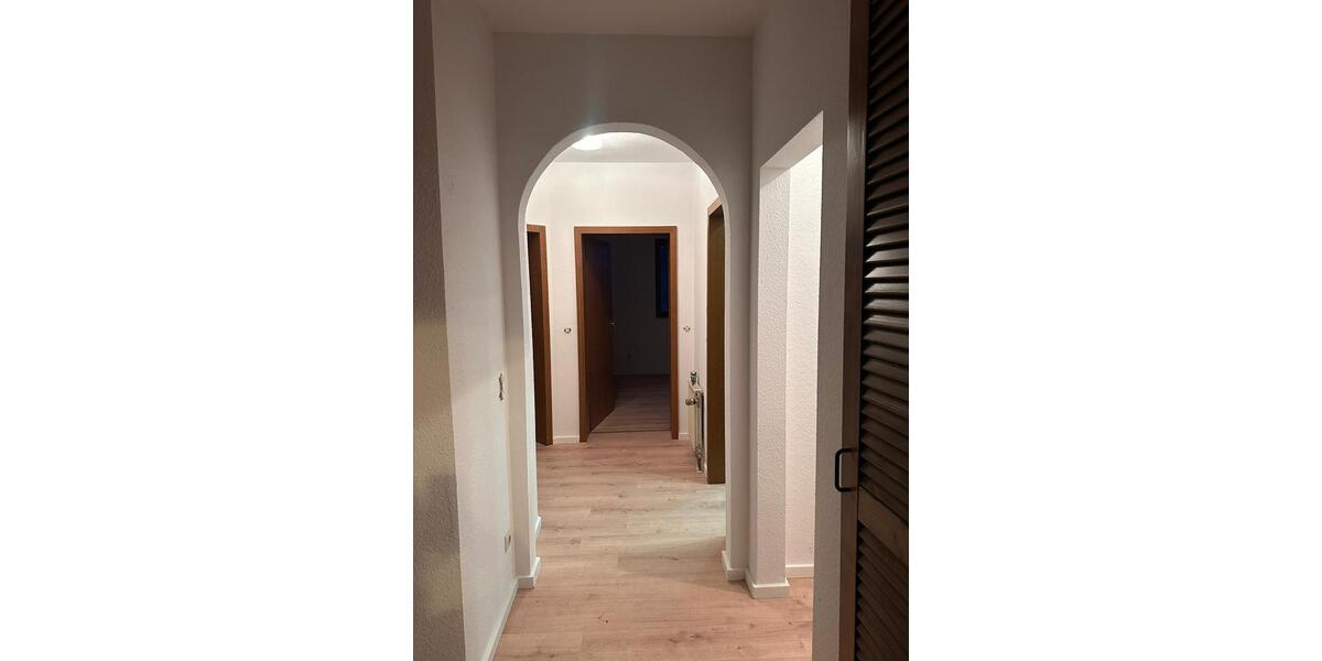 Schöne sanierte Wohnung in Kreuzau mit Balkon und Parkplatz 3 zimmer