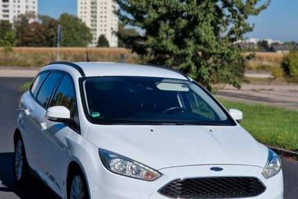 Ford Focus 147.500 km 8.000 € Düren 52353