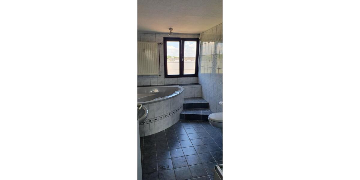 Maisonettenwohnung Eschweiler - 3 Zimmer, 86 m&sup2;, 165.000&euro; | Angebot:27260058