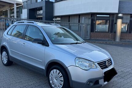 VW Polo 185.000 km 2.490 € Aachen 52068