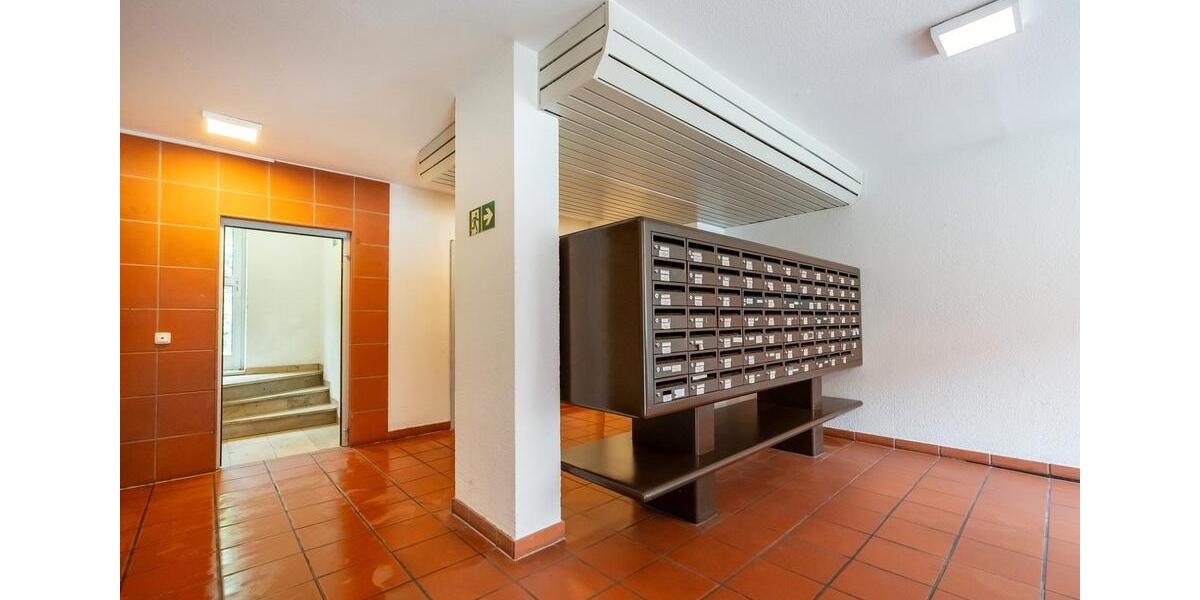 Hochparterre Aachen Aachen-Mitte - 1 Zimmer, 24 m&sup2;, 100.000&euro; | Angebot:26905505