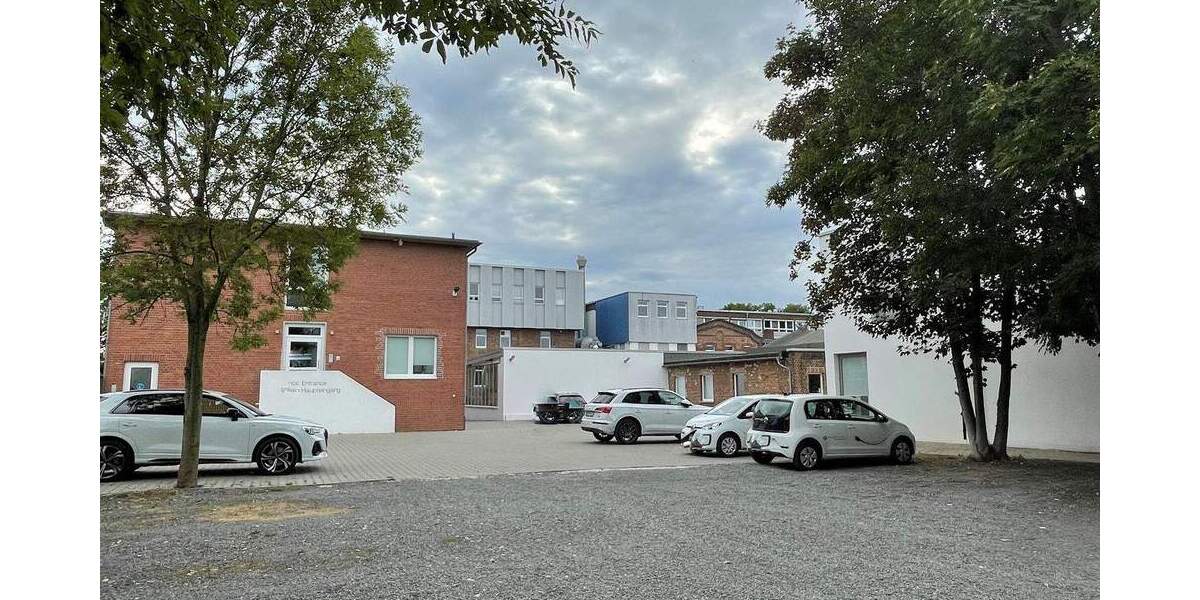 Moderner Gewerbepark mit über 11.000 m² Büro-, Lager- und Produktionsfläche zimmer