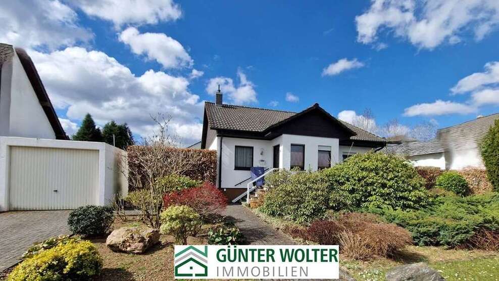 Haus zum Kaufen in Schleiden - Bronsfeld 245.000 € 100 m²