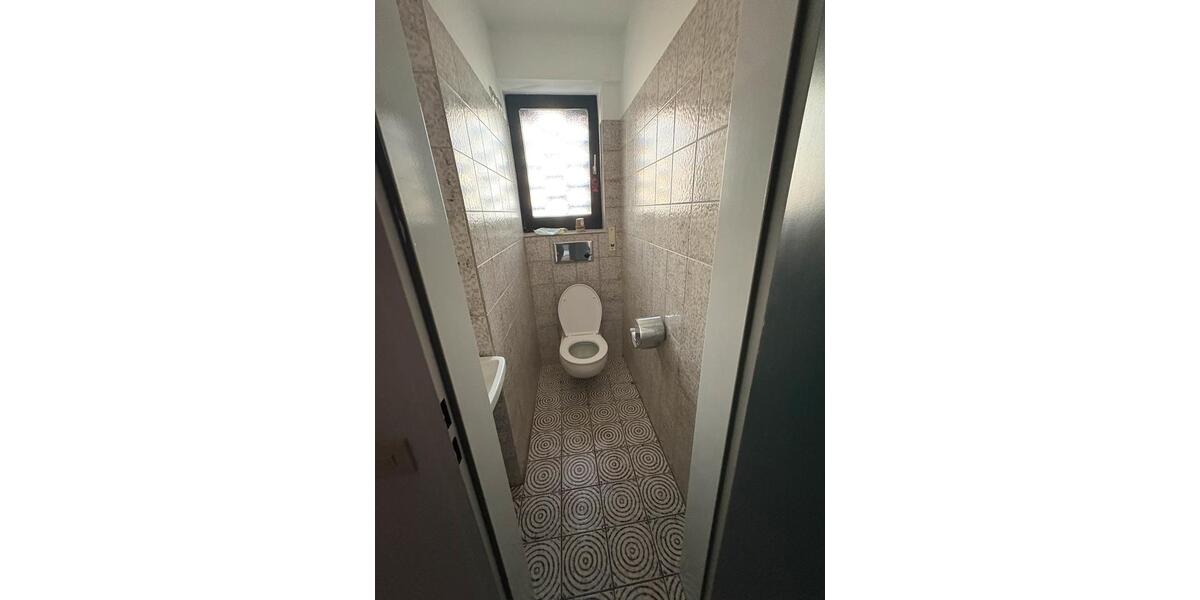 Doppelhaushälfte Eschweiler - 5 Zimmer, 250 m&sup2;, 1.760&euro; | Angebot:25422417