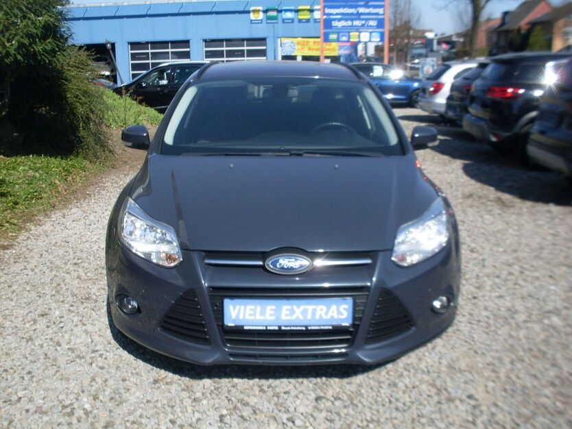 Ford Focus 150.000 km 5.950 € Übach-Palenberg 52531