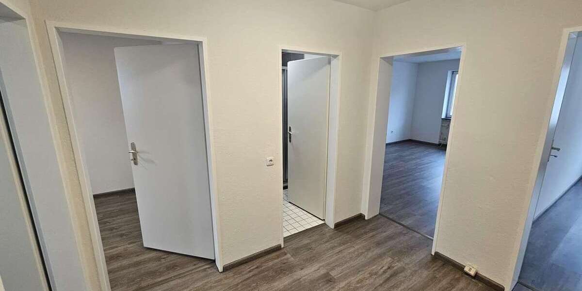 Etagenwohnung Stolberg-Büsbach Büsbach - 3 Zimmer, 69 m&sup2;, 750&euro; | Angebot:27251454