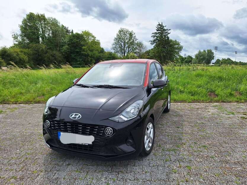 i10