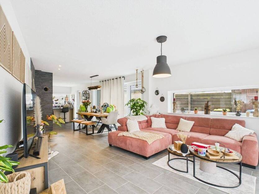 Modernes Einfamilienhaus von 2023 mit Garten, Garage & viel Platz zum Wohlfühlen!