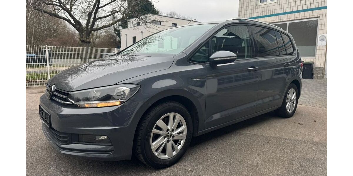 VW Touran 221.000 km 18.490 &euro; Alsdorf 52477