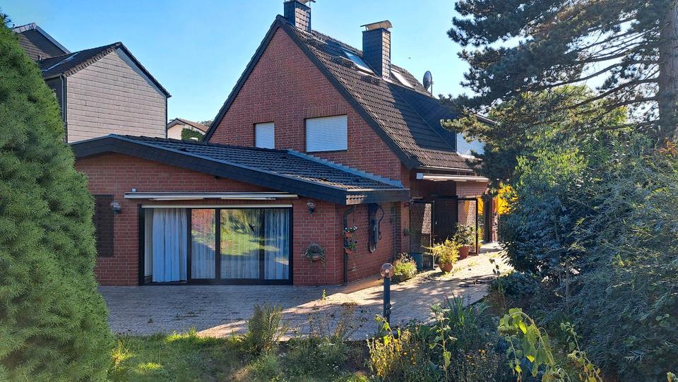 Einfamilienhaus Stolberg (Rheinland) - 7 Zimmer, 170 m&sup2;, 520.000&euro; | Angebot:27182136