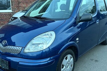 Toyota Yaris 112.000 km 3.999 &euro; Düren 52349