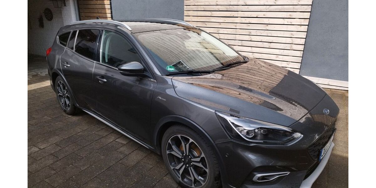 Ford Focus 111.000 km 15.999 &euro; Linnich 52441