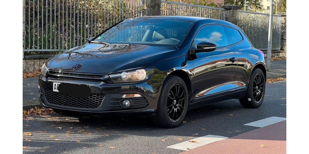 VW Scirocco 53.908 km 9.800 € Aachen 52078