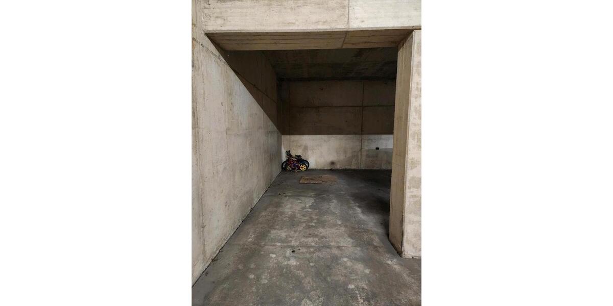 Garagen / Stellplätze Aachen Aachen-Mitte - 80&euro; | Angebot:26053379