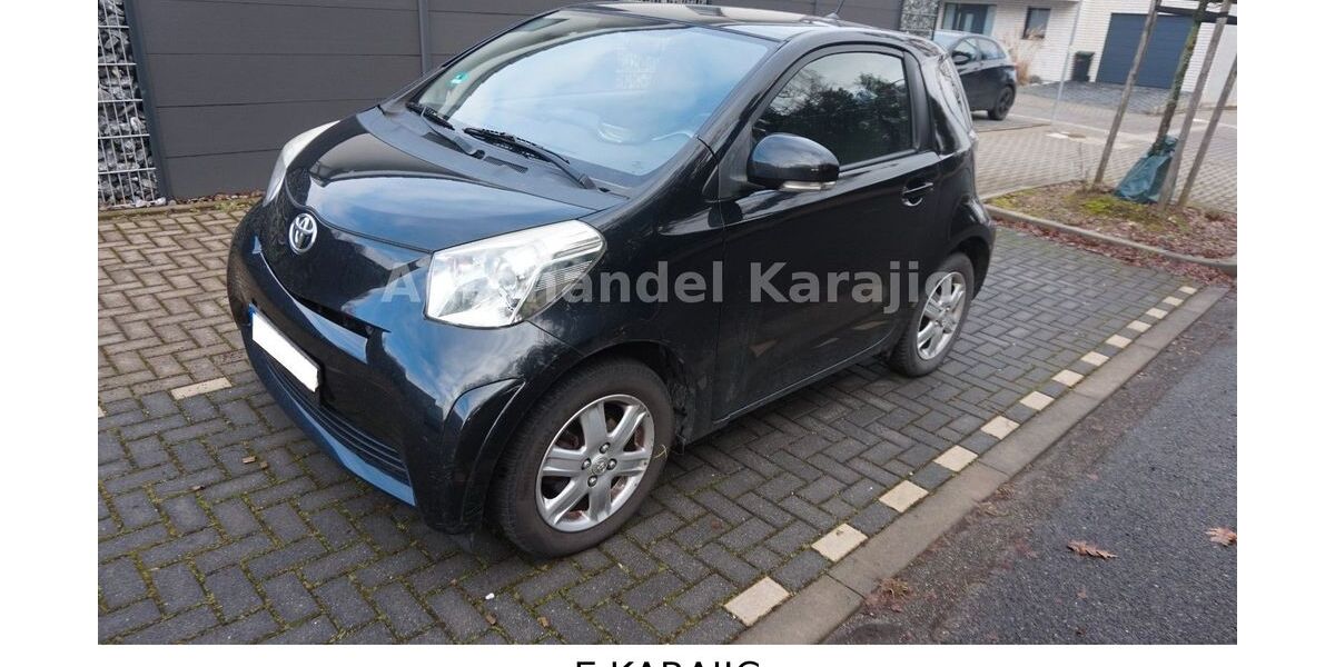 Toyota IQ 180.500 km 2.400 &euro; ESCHWEILER - KINZWEILER 52249