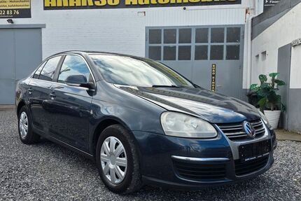 VW Jetta 235.150 km 2.350 &euro; Übach-Palenberg bei Aachen 52531