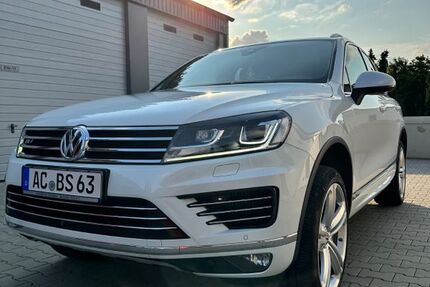 VW Touareg 100.000 km 31.900 € Stolberg 52222