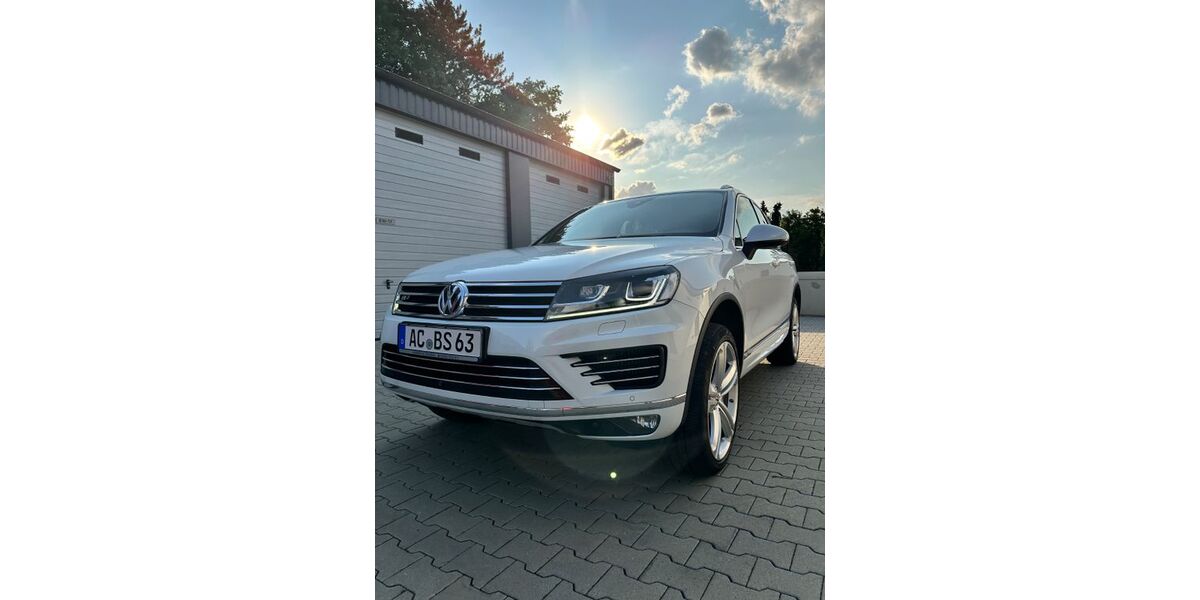 VW Touareg 100.000 km 31.900 € Stolberg 52222