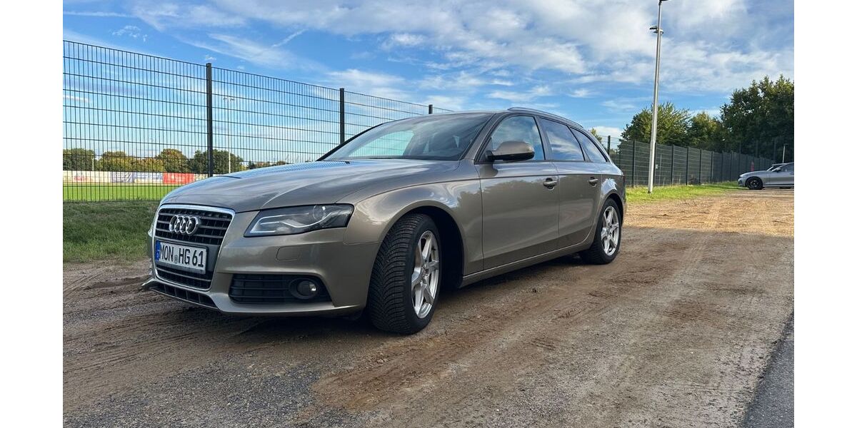 Audi A4 230.800 km 6.990 &euro; Würselen 52146