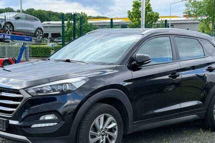 Hyundai TUCSON 178.000 km 10.800 &euro; Düren 52351